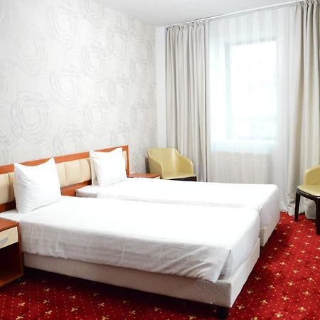 Kosher Hotel Lev Or Bucureşti Eksteriør bilde