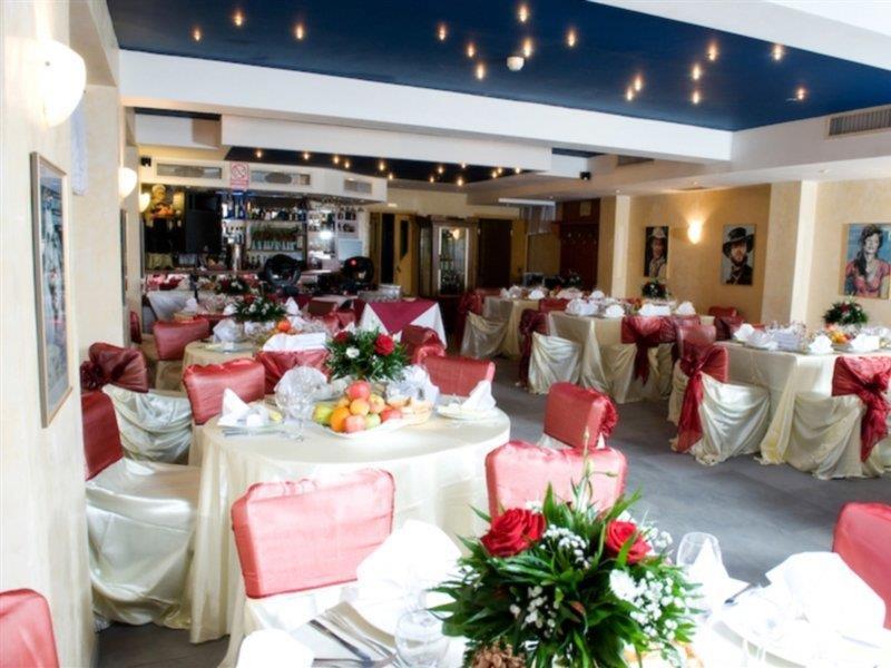 Kosher Hotel Lev Or Bucureşti Eksteriør bilde