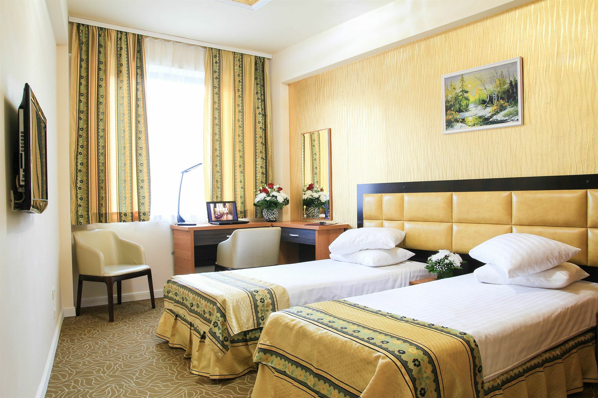 Kosher Hotel Lev Or Bucureşti Eksteriør bilde