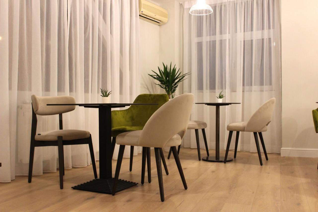 Kosher Hotel Lev Or Bucureşti Eksteriør bilde