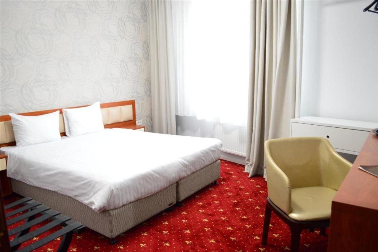 Kosher Hotel Lev Or Bucureşti Eksteriør bilde